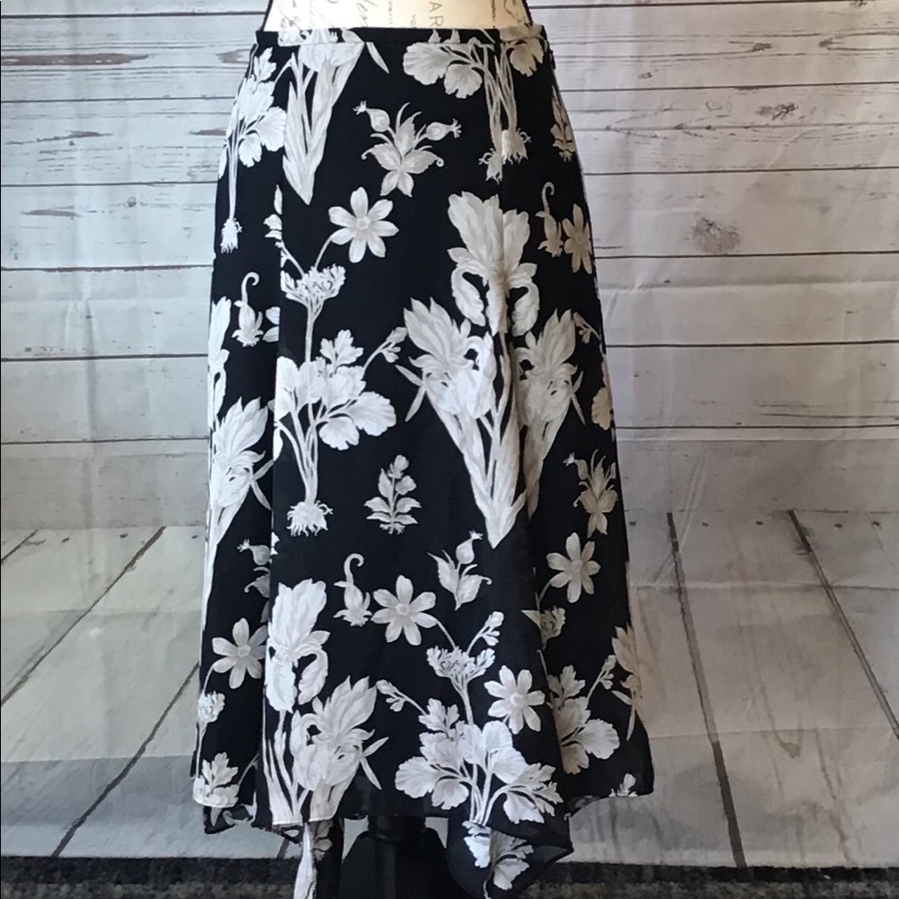 ANN TAYLOR‎ LOFT skirt floral a-line black & white sz 4 - Picture 4 of 8